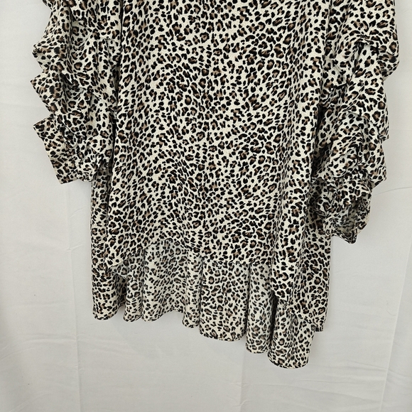 Ali Miles Ruffle Sleeve Cheetah Printed Blouse Size LG Women's - Picture 2 of 10